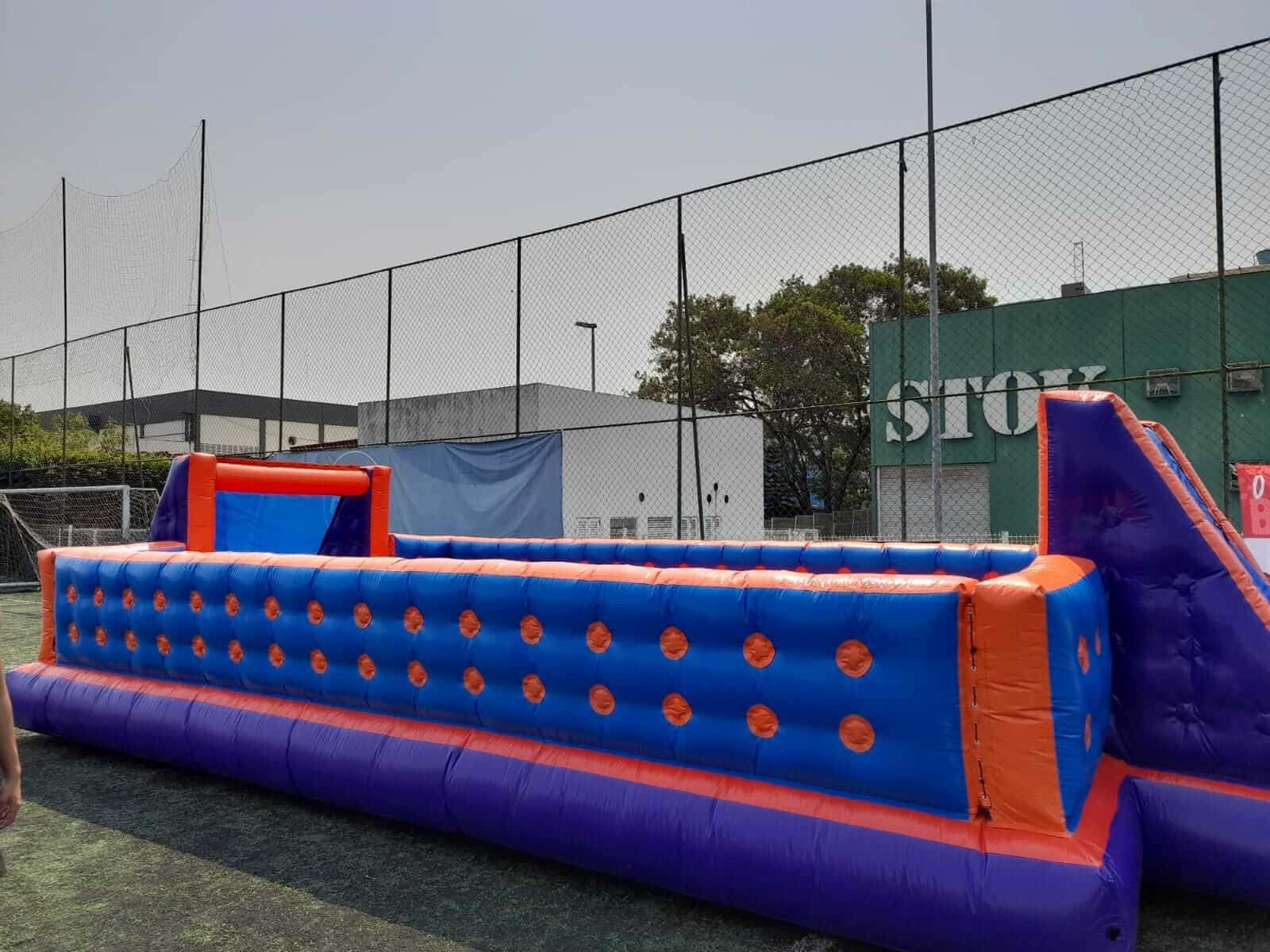 futebol-de-sabao-sobre